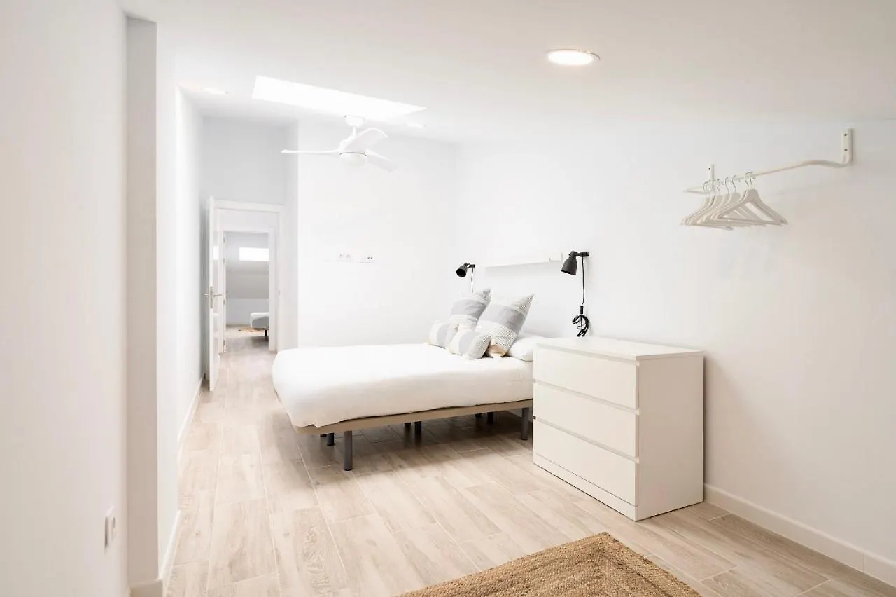 Famara Suites Las Palmas de Gran Canaria Apartment